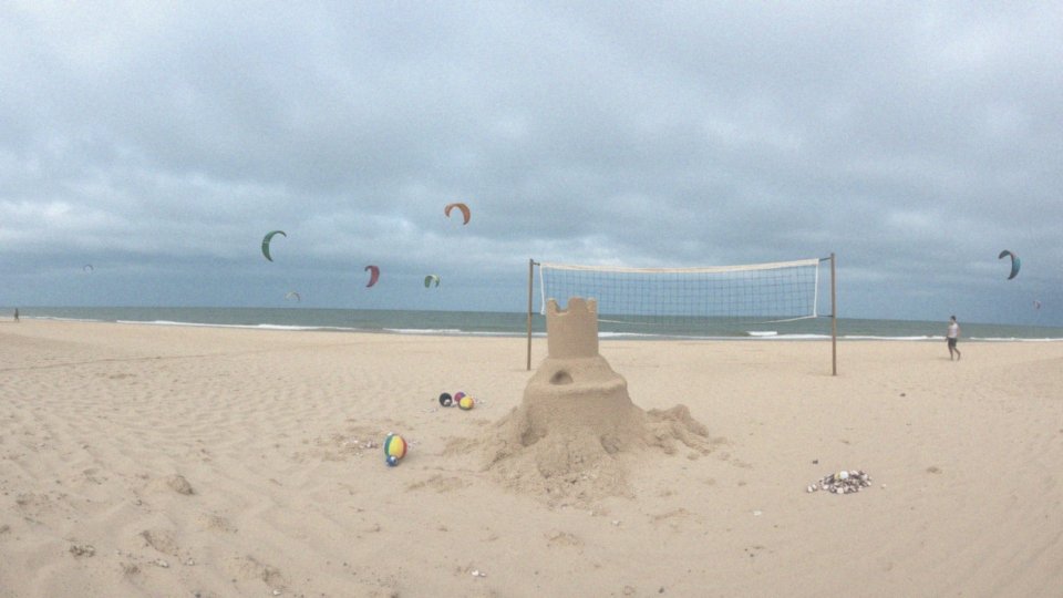Co można robić na plaży poza plażowaniem?