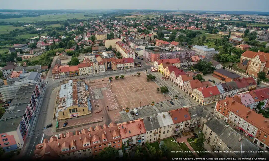 Karnawałowa potańcówka „Zakochaj się w Łomży” w Hali Kultury